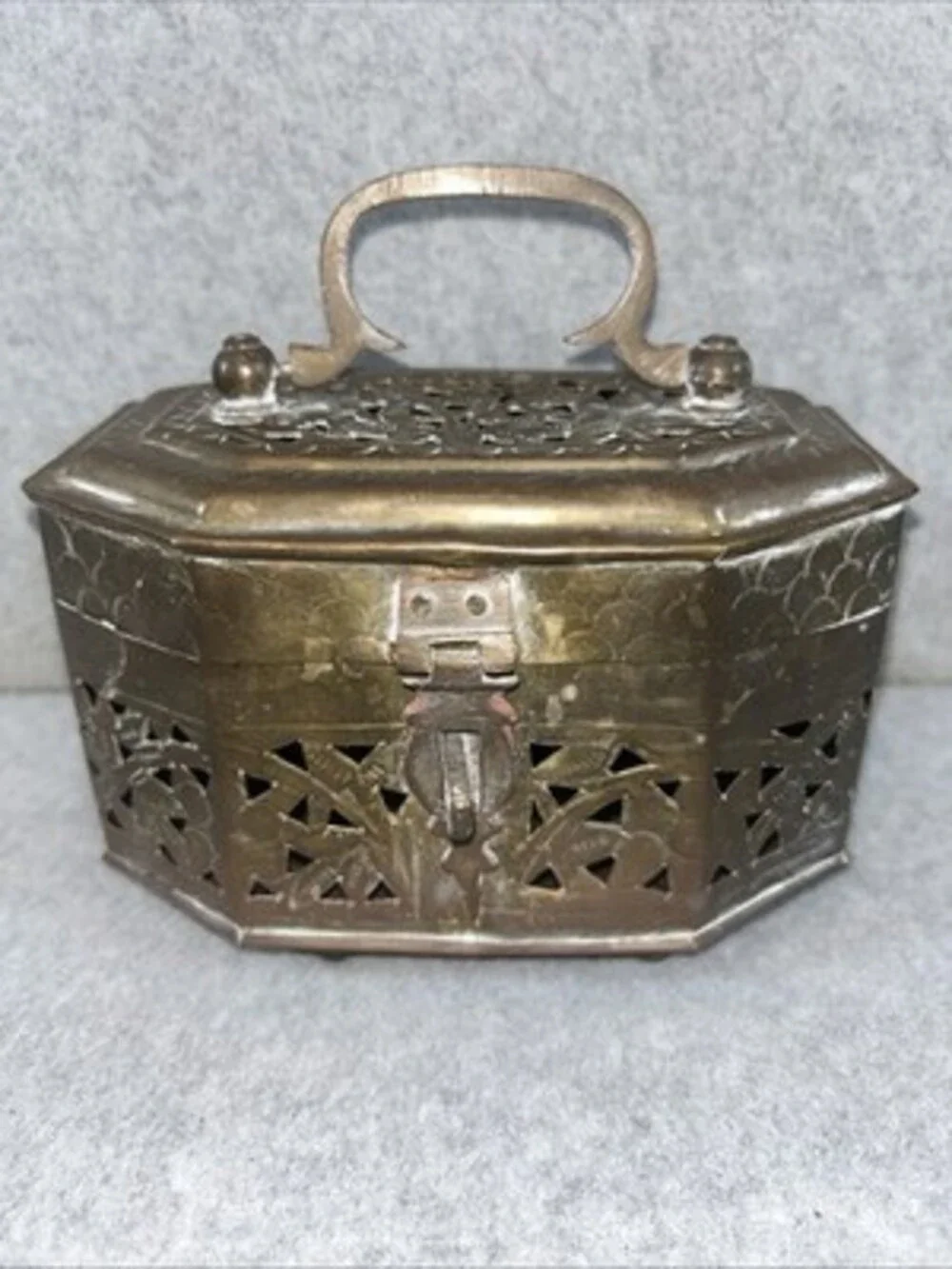 Brass Octagonal Latched Cricket Jewelry Box unpolished 5.5”x 4” Made In India